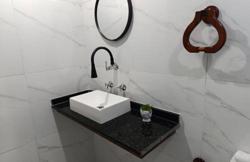 Hospedagem Doce Lar Casa Violeta - Foto 18