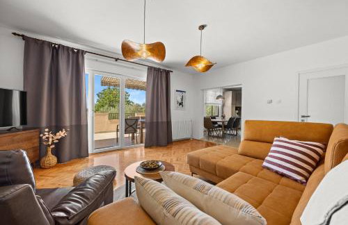 Holiday Home with pool and garden - Photo 14