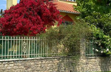 Spiti Eutychia - Foto 1