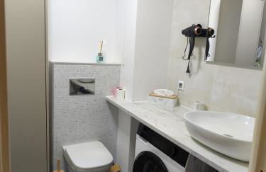 Studio calme et paisible, climatisé avec terrasse au dernier étage, 100m du tramway et 20 min de la promenade des anglais - Foto 26