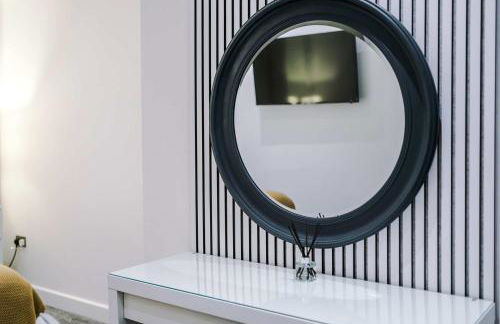 Old Town Hull Apt 1 - King or Twin - Marina Nearby - Foto 23