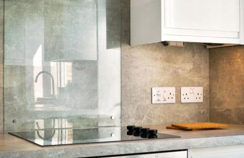 Bright 2BR Aylesbury Home, Sleeps 4, Parking, Work, Leisure, Friendly - Foto 23