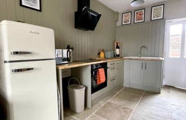 TudorRose Townhouse - A New Unique Town Centre Home - Foto 1