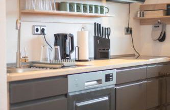 Comfortable & central 3-room-apartment in Hannover l Self-Check-in I Parking, Elevator & Balkony - Foto 7