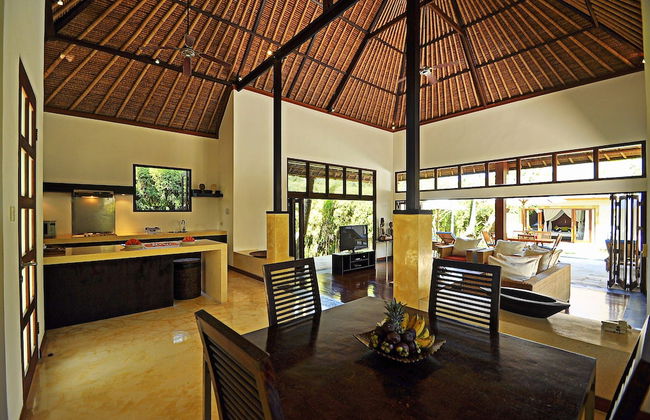 Two Bedrooms Villa With Private Pool, Large Landscape Garden and Kitchen - Foto 14