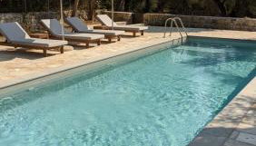 The "M" House - Photo 4