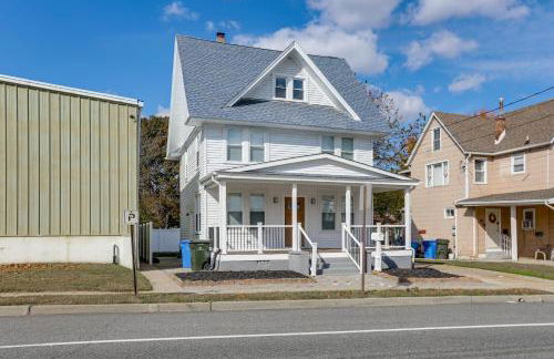 Walk to River, Parks and Dining Family Home with Yard - Foto 26