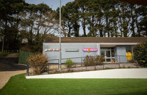 The Vacation, Cozy Static Caravan in Newquay - Foto 52