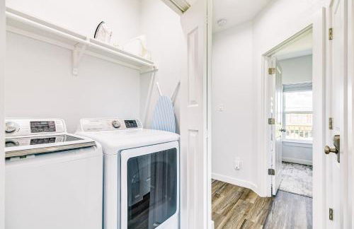 Vacationers Valhalla - Photo 23