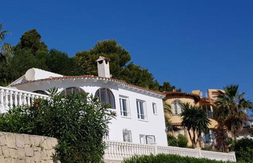 Renovierte Villa mit privatem Pool fußläufig zum Meer - Foto 6