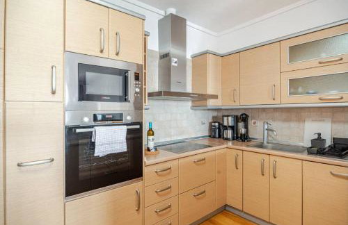 A Fringe Of Blue - Foto 24