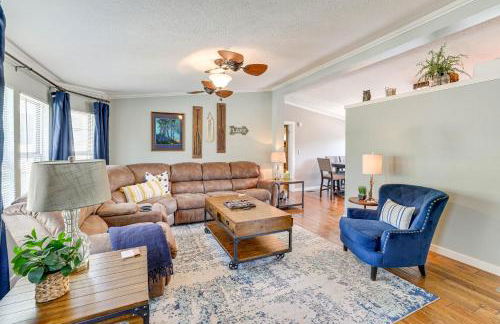 Outdoor Kitchen and Hot Tub Table Rock Lake House - Foto 8