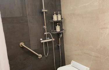 Chez Hélène 3 étoiles, labellisé disabled PMR,pour 4 personnes chiens bienvenus-pet friendly - Foto 12