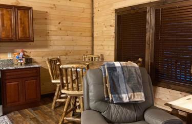 Lakeside Cabin Hot tub close to Ark Encounter - Foto 4