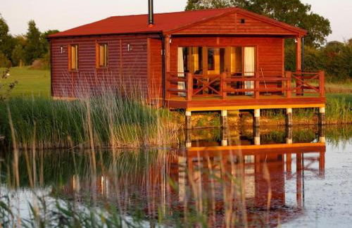 Lakeside Fishing Lodges - Foto 1