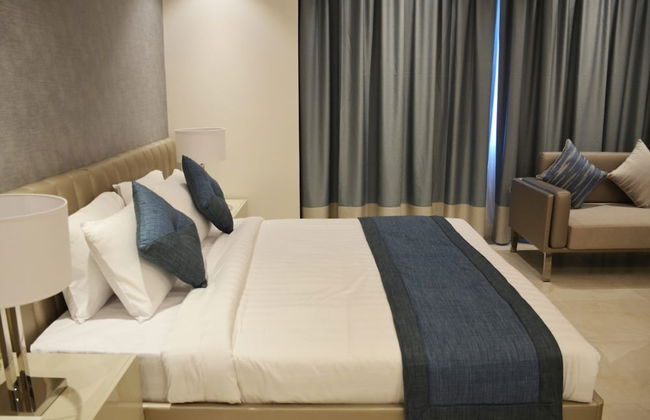 The Lodge Suites - Photo 7