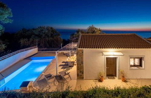 Corfu Travel Stories Villa, Private Pool - Stunning Sea Views - Accessible - 4 Bedrooms - Foto 4