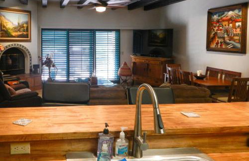 Tucson Home with BBQ and Patio, 5 Mi to A Mountain! - Foto 10