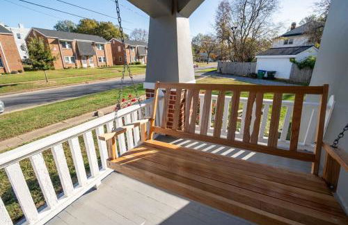 Globetrotters Suite in Historic Richmond with Patio - Foto 26