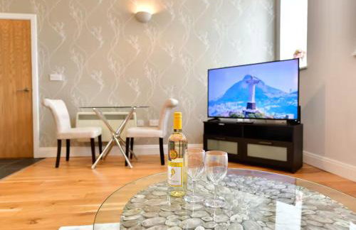 Beautiful 1 Bedroom Apartment in Newport Centre - Pass the Keys - Foto 15