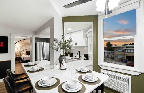 Updated Historic Suite with Queen Bed and Kitchen - Foto 11