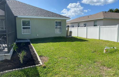 Gone Coastal! Large Heated pool home 30 min from beaches! - Foto 61