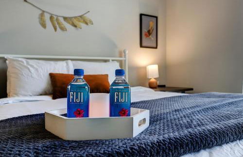 The Urban Oasis Garage Parking Walk-In Shower - Foto 44