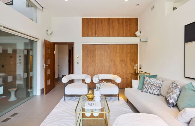 The Hampstead Garden Hideaway - 5bdr Home With Pool and Garden - Foto 54