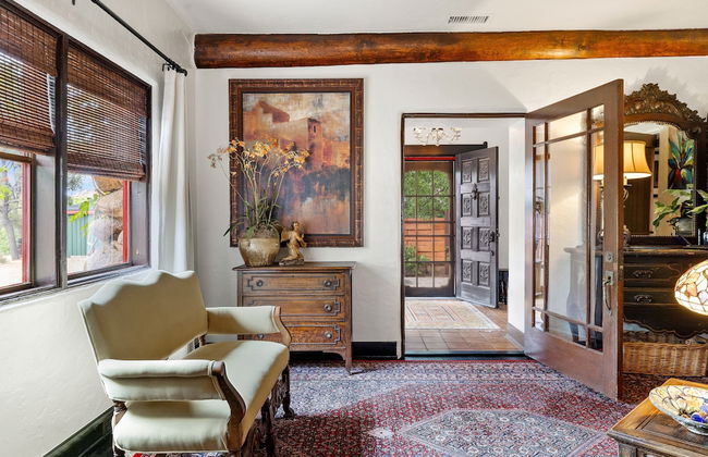 Rock House Haven Retreat - Photo 12