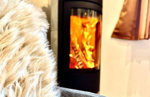 Gemütliches Alpenblick BERG-Bungalow + großer GARTEN + NETFLIX! - Foto 48