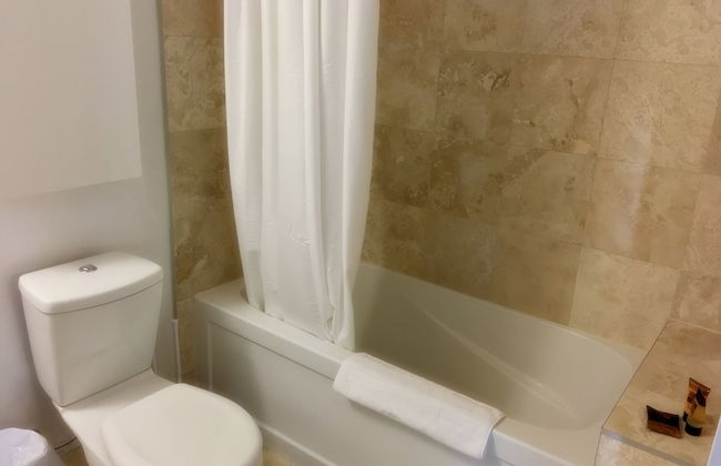 TO Stays - York and Lakeshore - Foto 64