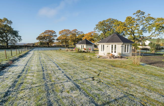 Dunroamin Lodges - Photo 2