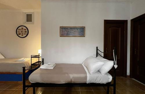 Spacious Apartments 6 Guests - 5 min Airport Ciampino - Train to Rome- LA MAISON - Foto 12