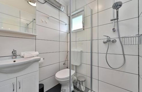 Stunning Home In Veliko Trgovisce - Foto 22