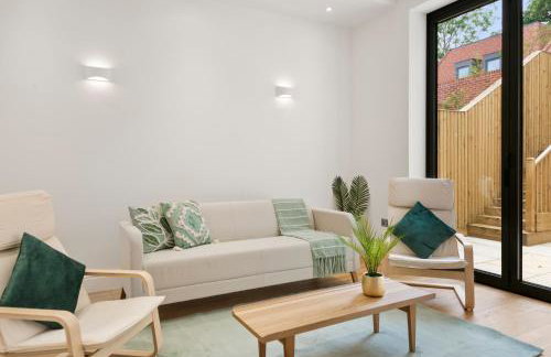 3 Bed House near Purley, by ARP Homes, Free Parking, Ideal for Long Stays & Insurance Bookings - Foto 19