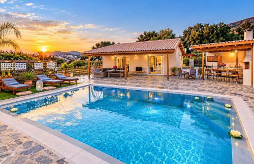 RELAXING POOL HOUSE IN LAGONISI 1 - Foto 1