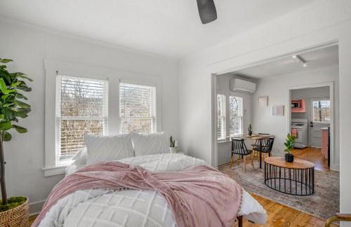 Historic Heights Boss Babe Bungalow - Foto 1