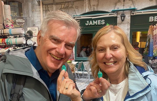 Tour privado de degustación de comida en el mercado matutino de Lyon en Les Halles Paul Bocuse - Foto 7