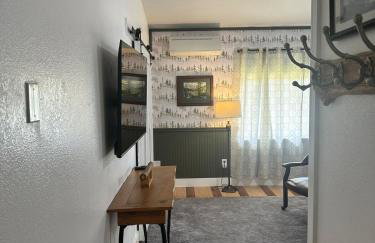 6 bedrooms! Family friendly! Spacious! PNW Rustic! - Photo 31