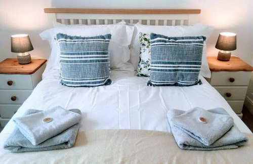 Former Quarryman’s 3-bed house 5 min to Zip World - Photo 1