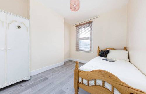 Cozy 4 bedroom home in Hackney, London - Foto 23