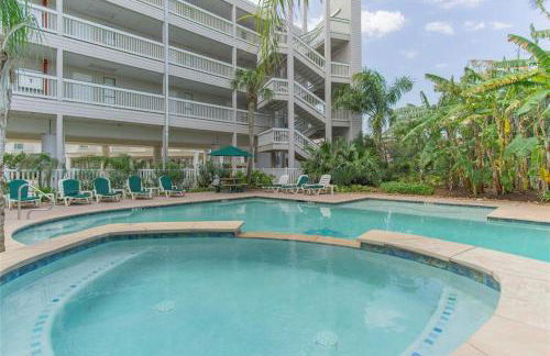Sun Splashed Condo! Steps to Beach and 2 Pools Galveston Island - Foto 41