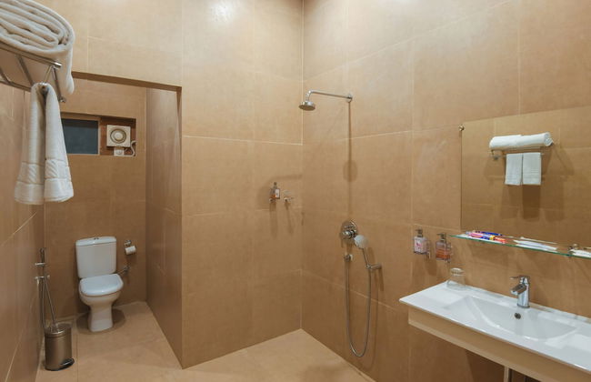 Sinclairs Burdwan - Photo 9