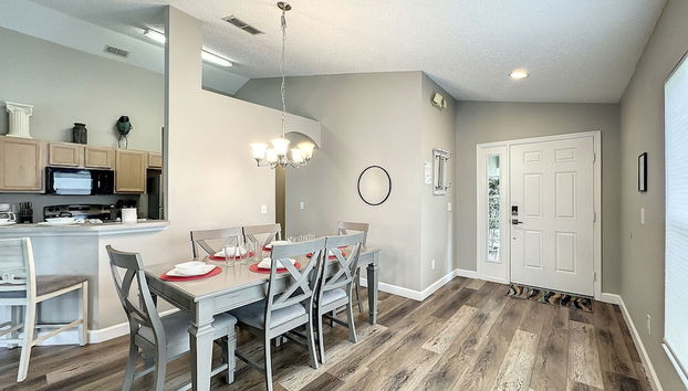 4 Bed 3 Bath in a Gated Community With Pool - Foto 3, Habitación