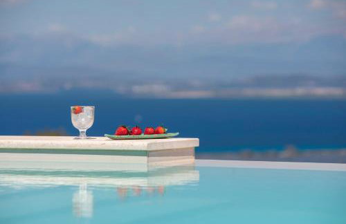 Flomis Luxury Villa - Foto 1