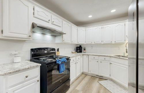 Float & Unwind - Photo 10