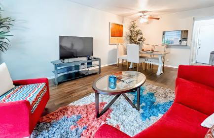 Vibrant Relaxing Retreat Fully Stocked Apartment - Foto 1