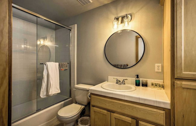 Moosetrack by Avantstay Cozy Cabin In The Of Tahoe Donner w/ Hot Tub - Foto 10