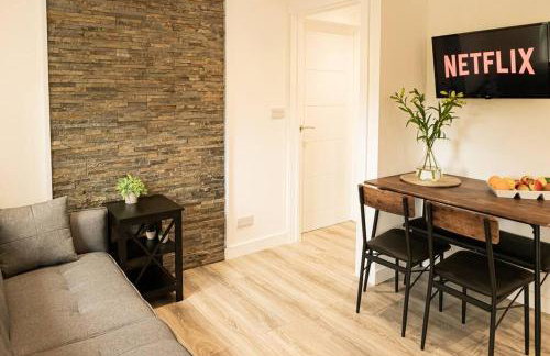 Cosy 2 Bedroom Apartment - Free Parking, Fast WiFi and Smart TV by Tejza Property - Foto 6