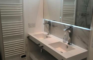 Grand 2P Terrasse bord de seine - Foto 11